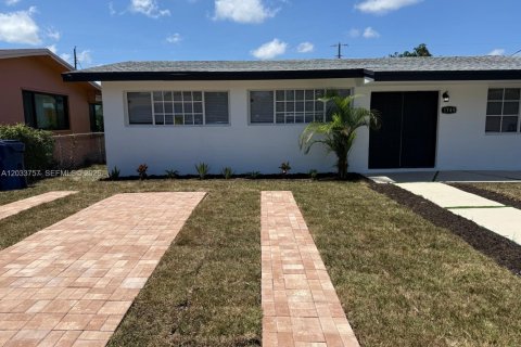 Casa en venta en Miami Gardens, Florida, 3 dormitorios, 104.05 m2 № 2078041 - foto 6