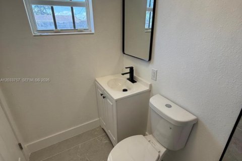 Casa en venta en Miami Gardens, Florida, 3 dormitorios, 104.05 m2 № 2078041 - foto 30