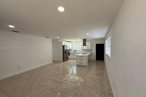 Casa en venta en Miami Gardens, Florida, 3 dormitorios, 104.05 m2 № 2078041 - foto 16