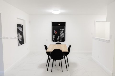 Casa en venta en Fort Lauderdale, Florida, 3 dormitorios, 97.55 m2 № 1842363 - foto 7