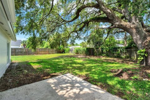 House in Orlando, Florida 4 bedrooms, 137.68 sq.m. № 1826600 - photo 13