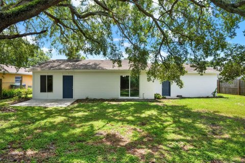 House in Orlando, Florida 4 bedrooms, 137.68 sq.m. № 1826600 - photo 12