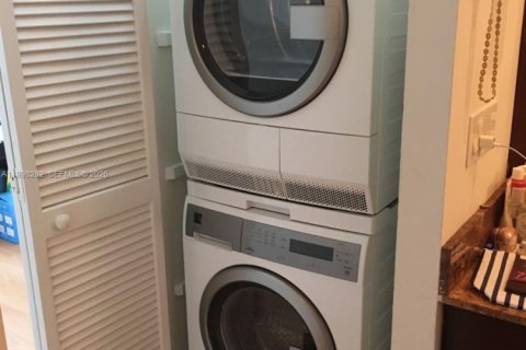 Copropriété à vendre à Key Biscayne, Floride: 2 chambres, 117.06 m2 № 2063551 - photo 17