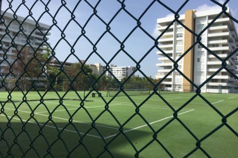 Copropriété à vendre à Key Biscayne, Floride: 2 chambres, 117.06 m2 № 2063551 - photo 20