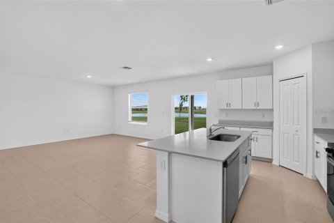 Villa ou maison à vendre à Parrish, Floride: 5 chambres, 196.21 m2 № 2309928 - photo 3