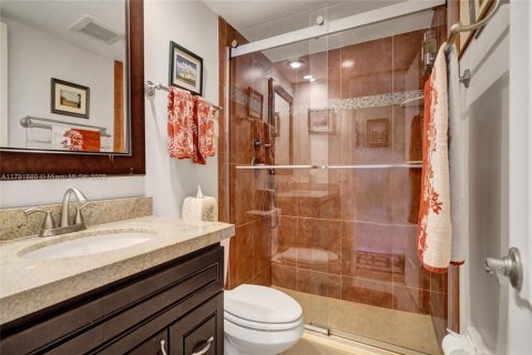 Condo in Pompano Beach, Florida, 3 bedrooms  № 1726943 - photo 17