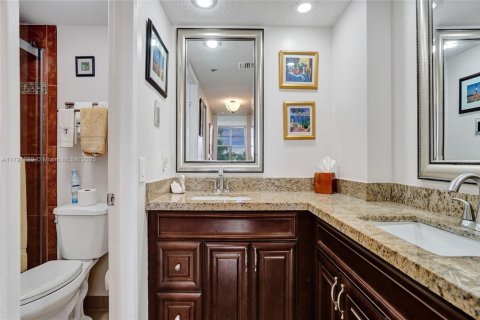 Condo in Pompano Beach, Florida, 3 bedrooms  № 1726943 - photo 24