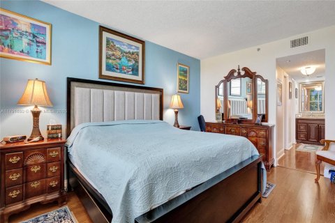Condo in Pompano Beach, Florida, 3 bedrooms  № 1726943 - photo 22