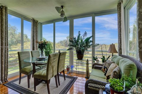 Condo in Pompano Beach, Florida, 3 bedrooms  № 1726943 - photo 14