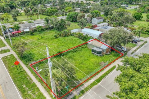 Propiedad comercial en venta en West Palm Beach, Florida № 1978159 - foto 7