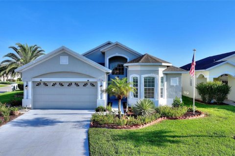 House in Davenport, Florida 2 bedrooms, 174.38 sq.m. № 2334027