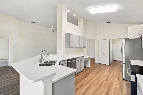 Villa ou maison à vendre à Davenport, Floride: 2 chambres, 174.38 m2 № 2334027 - photo 23
