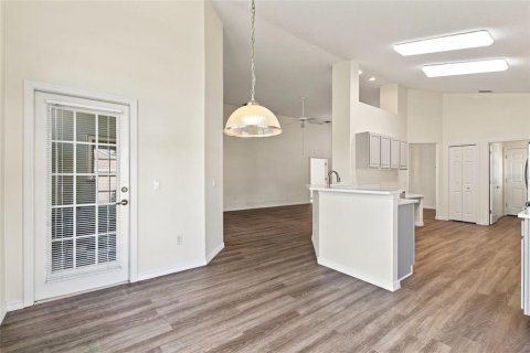 Villa ou maison à vendre à Davenport, Floride: 2 chambres, 174.38 m2 № 2334027 - photo 21