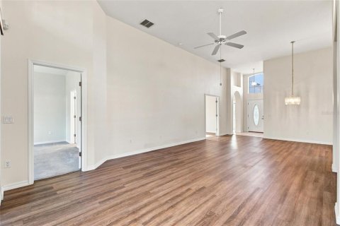 Villa ou maison à vendre à Davenport, Floride: 2 chambres, 174.38 m2 № 2334027 - photo 15