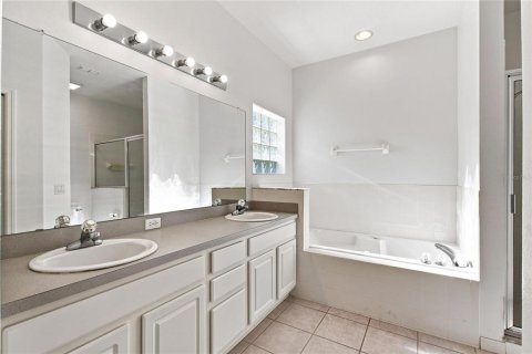 Villa ou maison à vendre à Davenport, Floride: 2 chambres, 174.38 m2 № 2334027 - photo 27