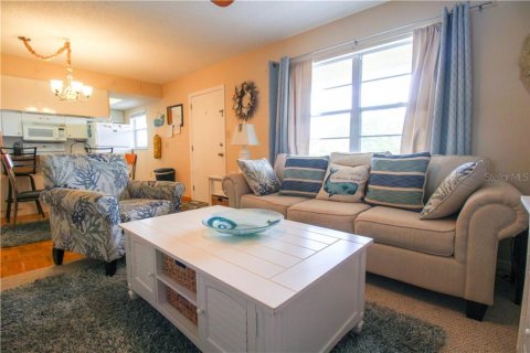 Apartment in Venice, Florida 2 bedrooms, 75.34 sq.m. № 213607 - photo 10