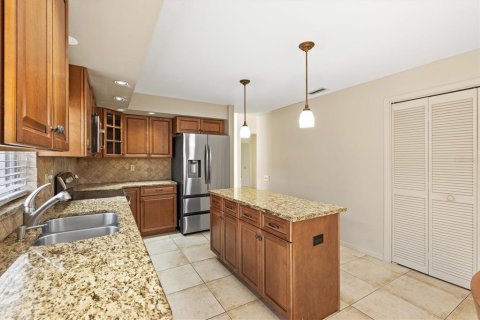 House in Bradenton, Florida 2 bedrooms, 169.27 sq.m. № 1803953 - photo 21