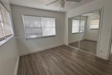 House in West Park, Florida 3 bedrooms, 77.95 sq.m. № 2001616 - photo 21