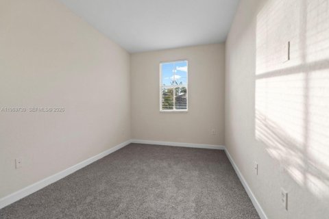 Townhouse in Homestead, Florida 4 bedrooms, 182.55 sq.m. № 2031012 - photo 24