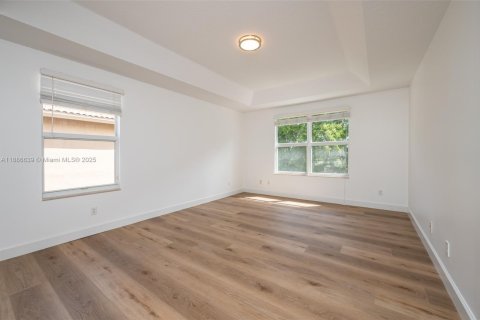 Villa ou maison à louer à Weston, Floride: 4 chambres, 263.47 m2 № 1942366 - photo 25