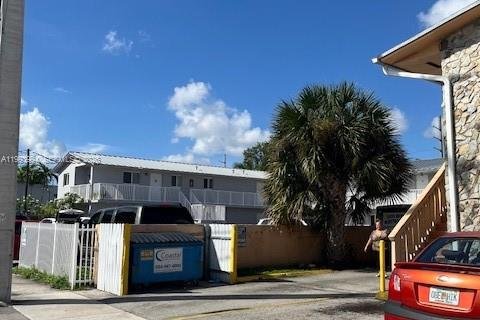 Appartement à louer à Hialeah, Floride: 2 chambres № 2055691 - photo 2