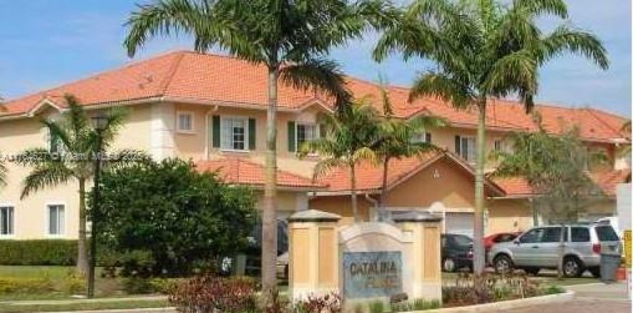 Touwnhouse à Tamarac, Floride 3 chambres, 130.43 m2 № 1861803