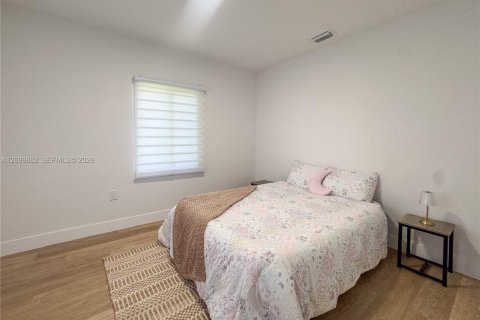 House in Miami, Florida 3 bedrooms, 105.35 sq.m. № 2401282 - photo 13