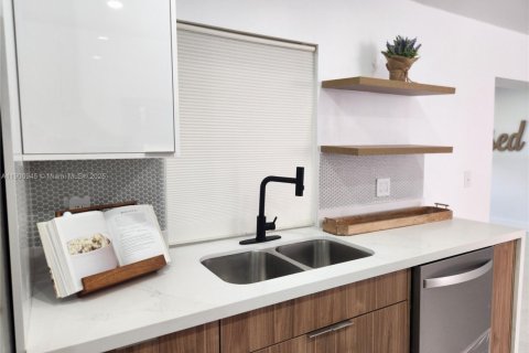 House in Plantation, Florida 2 bedrooms, 133.59 sq.m. № 1952208 - photo 18