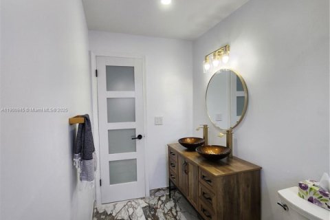 House in Plantation, Florida 2 bedrooms, 133.59 sq.m. № 1952208 - photo 29