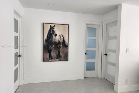 House in Plantation, Florida 2 bedrooms, 133.59 sq.m. № 1952208 - photo 21