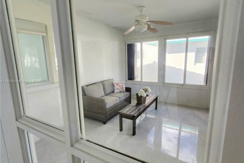 House in Plantation, Florida 2 bedrooms, 133.59 sq.m. № 1952208 - photo 9