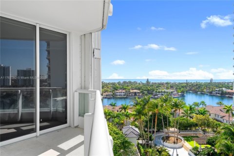 Condominio en venta en Aventura, Florida, 3 dormitorios, 203.46 m2 № 2022607 - foto 20