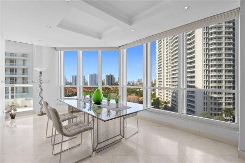 Condominio en venta en Aventura, Florida, 3 dormitorios, 203.46 m2 № 2022607 - foto 6