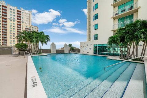 Copropriété à vendre à Miami, Floride: 2 chambres, 125.42 m2 № 1765032 - photo 9