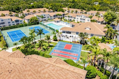 Condominio en alquiler en Sarasota, Florida, 2 dormitorios, 99.22 m2 № 2106202 - foto 3