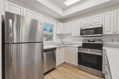 Condominio en alquiler en Sarasota, Florida, 2 dormitorios, 99.22 m2 № 2106202 - foto 7