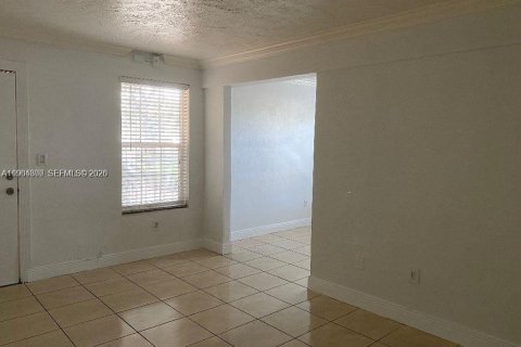 Apartamento en alquiler en Miami, Florida, 2 dormitorios, 65.87 m2 № 2026127 - foto 8