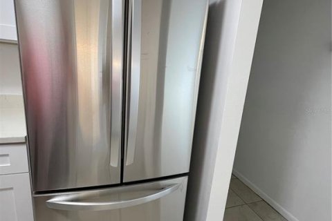 Casa en alquiler en Pinellas Park, Florida, 2 dormitorios, 90.58 m2 № 1872943 - foto 12