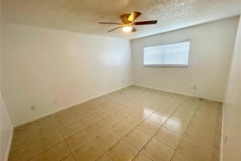 Casa en alquiler en Pinellas Park, Florida, 2 dormitorios, 90.58 m2 № 1872943 - foto 18