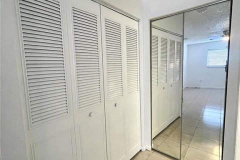 Casa en alquiler en Pinellas Park, Florida, 2 dormitorios, 90.58 m2 № 1872943 - foto 19