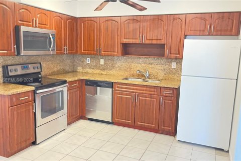 Propiedad comercial en venta en Davie, Florida, 184.13 m2 № 1991788 - foto 1