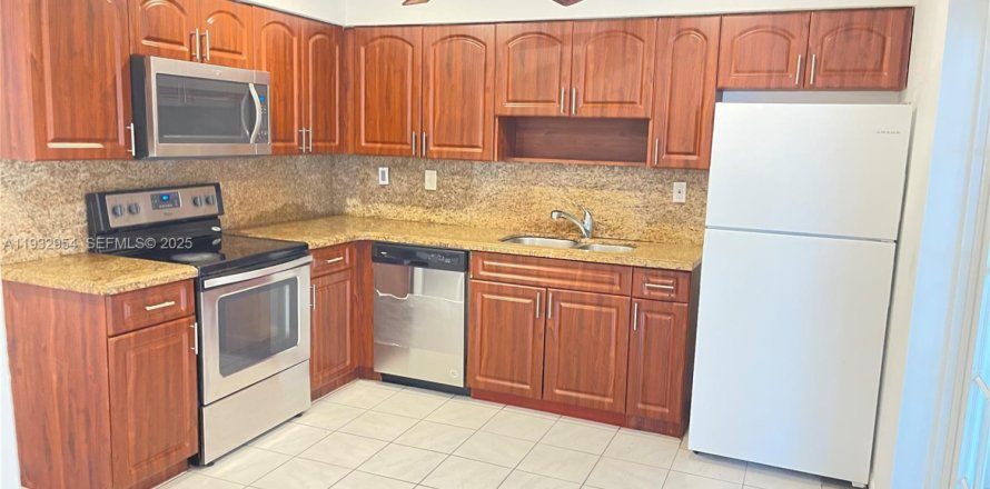 Propiedad comercial en Davie, Florida 184.13 m2 № 1991788