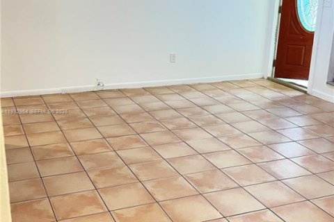 Propiedad comercial en venta en Davie, Florida, 184.13 m2 № 1991788 - foto 6