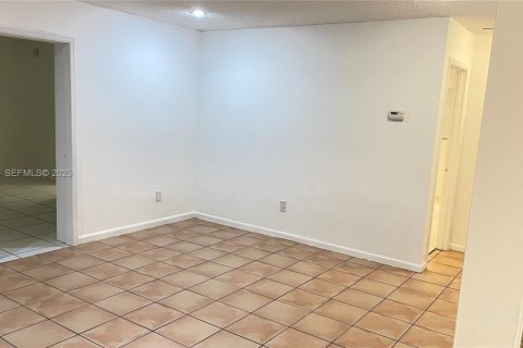 Propiedad comercial en venta en Davie, Florida, 184.13 m2 № 1991788 - foto 5