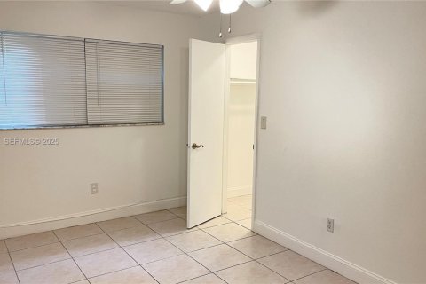 Propiedad comercial en venta en Davie, Florida, 184.13 m2 № 1991788 - foto 8