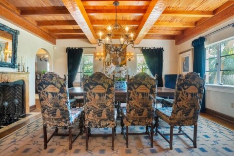 House in Weirsdale, Florida 5 bedrooms, 480.3 sq.m. № 2404837 - photo 30