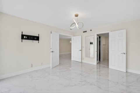 Copropriété à louer à West Palm Beach, Floride: 2 chambres, 109.44 m2 № 2387106 - photo 9