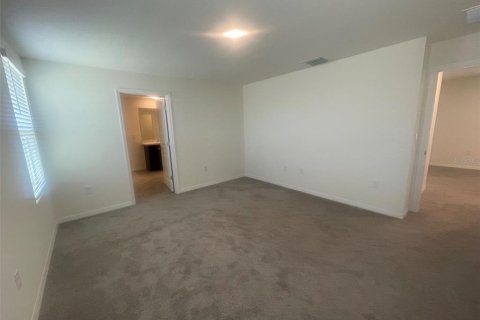 House in Dade City, Florida 4 bedrooms, 220.46 sq.m. № 2216068 - photo 30