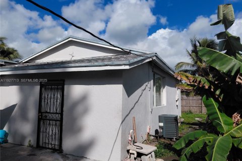 Снять в аренду квартиру в Майами, Флорида 3 спальни, 257.43м2, № 1988008 - фото 4