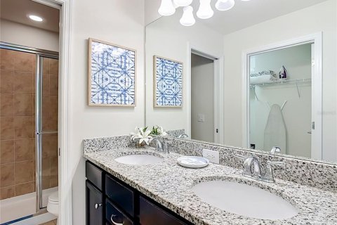 Adosado en venta en Kissimmee, Florida, 4 dormitorios, 195.28 m2 № 2219713 - foto 12